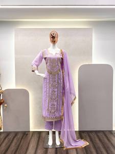 Ensemble de vêtements de cérémonie décontracté BEUTIQUE WEAR, tendance, en faux géorgette brodé avec des motifs en feuille d'or véritable, haut, pantalon et dupatta - Product Image 2