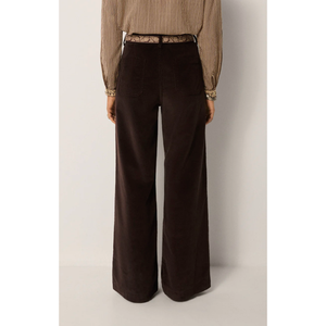 Pantalon large ROMEO taille haute, technique de teinture unie, couleur boue - Product Image 5