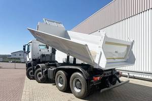 Camión Volquete Blanco de Servicio Pesado para Transporte de Carga en Construcción y Minería - Product Image 5
