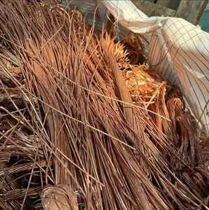 Chatarra de Alambre de Cobre con una Pureza del 99.95%-99.99%, Cobre Brillante para Uso Industrial a Granel a un Precio Muy Económico - Product Image 4