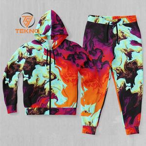 Chándal impreso sublimación para hombres con material suave y Diseño atrevido y excelente ajuste para entrenamiento o ropa de calle - Product Image 3