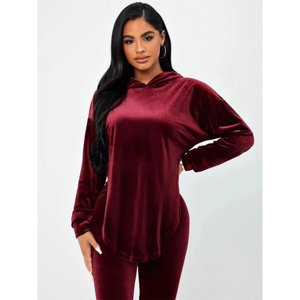 Vente en gros OEM ensemble de survêtement en velours coupe ajustée pour femmes hiver sweat à capuche pour femmes pantalon court strass grande taille design respirant - Product Image 4