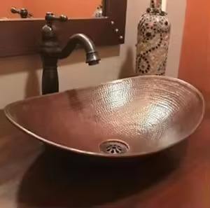 Adorable fregadero de cobre Vintage hecho a mano diseño de alta calidad perfecto para cocinas elegantes y decoración de baño atemporal - Product Image 4