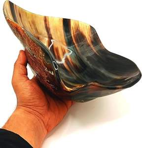 Tazón para Servir Ensaladas de Cuerno de Búfalo Natural Hecho a Mano de Primera Calidad, Acabado de Borde Tallado a Mano, Ecológico, Apto para Lavavajillas - Product Image 1