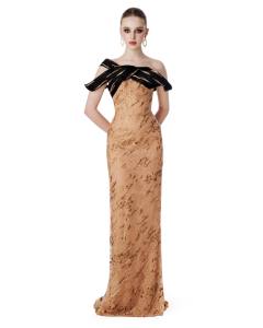 Robe MIDNIGHT LACE _ robe de soirée de luxe haute couture d'une marque locale vietnamienne - Product Image 1