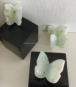 คริสตัลรักษาอัญมณีจากงานหัตถกรรมรูปผีเสื้อทำจากอินโดนีเซียธรรมชาติขนาด5ซม. ขายส่ง - Product Image 1