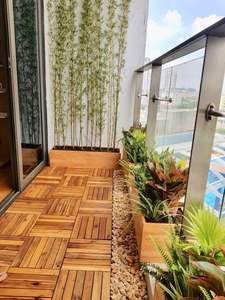 Tuile de terrasse moderne en bois d'acacia à 6 lattes imperméable avec finition lisse pour applications extérieures - Product Image 5