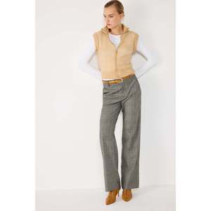 Chaleco de Punto con Cuello de Pescador - Product Image 3