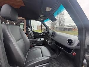 Brand New 2023 Mercee-des-Bee-nz Sprinter 2500 6.1-8L Turbo Diesel Automatic SUV with Sunroof LED Lights Airbags <b>TPMS</b> - Product Image 6