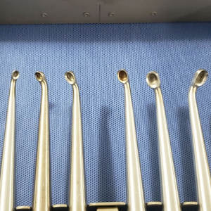 Support de rangement manuel en acier inoxydable réutilisable pour curettes, pour une stérilisation efficace et une sécurité accrue des instruments, destiné à la chirurgie générale. - Product Image 2