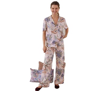 Venta al por mayor de pijamas de algodón 100% para mujer con logotipo personalizado conjunto de pijamas con cuello vuelto ropa de dormir - Product Image 1