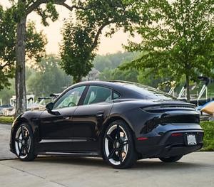 2020_Porschee_Taycan_Turbo SÉCURITÉ - Product Image 2