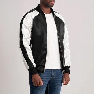 Chaqueta universitaria de satén blanco y negro Clarke con forro de poliéster acolchado y cierre de cremallera - Product Image 2