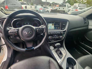 Kia Optima Híbrido EX 2015 Usado en Buen Estado, Volante a la Izquierda - Product Image 2