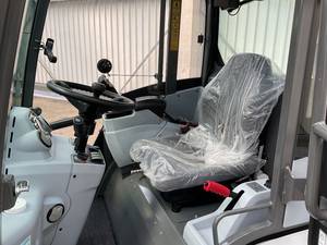 Cargadora de Ruedas Compacta Kramerr KL25.5L, 46 HP, Diésel, 3.9 Toneladas, 2.340 kg de Carga Útil, 1.750 kg de Carga de Volteo, Dirección en Todas las Ruedas - Product Image 6