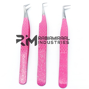 Pince à épiler RMI en acier inoxydable argenté avec pointe en paillettes roses, revêtement en poudre, 90 degrés, 3 pointes différentes - Product Image 1