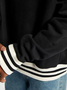 เสื้อสเวตเชิ้ตโอเวอร์ไซส์แบบกำหนดเองสำหรับผู้ชาย สไตล์วินเทจ ยูนิเซ็กซ์ ปักลาย คอกลม แขนยาว พร้อมขอบเสื้อสีตัดกัน - Product Image 3