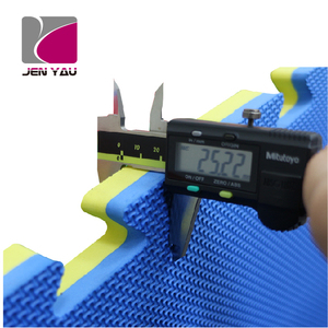 Baldosas de Espuma EVA Entrelazadas con Textura Cruzada para MMA, 100x100cm, 2cm de Grosor, Doble Cara, para Entrenamiento de Jiu-Jitsu, Karate y Judo - Product Image 4