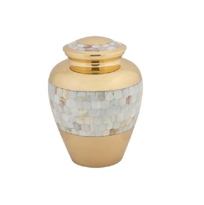 Urna de cremación grabada personalizada de tendencia caliente para cenizas humanas Suministros funerarios de aluminio y metal Urnas Forma de tamaño personalizado - Product Image 1