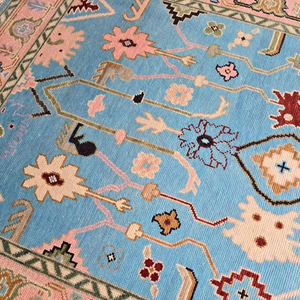Tapis à nœuds noués à la main de haute qualité tapis d'intérieur à motif papillon en laine touffetée avec travail brodé pour le salon, la chambre à coucher - Product Image 1