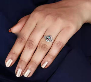 Bague en argent sterling 925 avec topaze mystique taille ovale, sertie dans un cadre romantique, motif feuille, pour mariage, fiançailles ou soirée pour femmes - Product Image 2