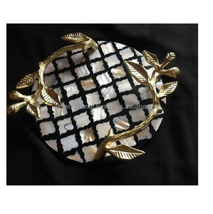 Plateau de service en résine durable vintage avec poignée en forme de feuille incrustée de nacre pour les collations à café Resorts à usage décoratif - Product Image 3