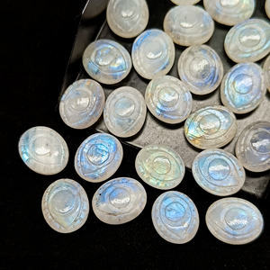 Pierre de lune arc-en-ciel naturelle mauvais œil sculpté perles pour la fabrication de bijoux 10x12mm pierre de lune faite à la main forme fantaisie sculpture au prix de gros - Product Image 4