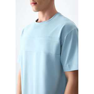 T-shirt basique bleu clair pour homme - 88378 - Coupe ample, tissu épais et doux texturé, 100% coton tricoté - Product Image 4