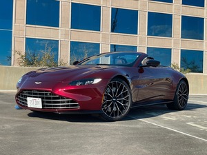 Aston Martin Vantage 2023 Seminuevo, Equipado de Fábrica, Cómodo - Product Image 4