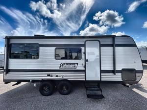 Autocaravana Usada Keystone Coleman 19R 2026 para Camping - Product Image 3