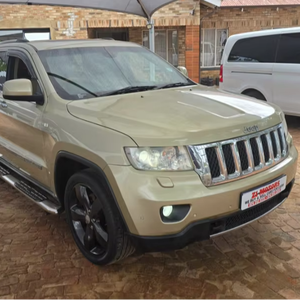 รถยนต์มือสองคุณภาพดีราคาประหยัด ปี 2011 จี๊ป แกรนด์ เชโรกี 3.6 ลิมิเต็ด พวงมาลัยขวา - Product Image 1