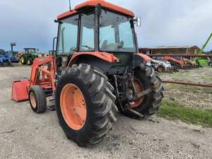 Pour tracteur de fiabilité Kubota M5700 pour l'agriculture quotidienne avec pompe et moteur à composants de base - Product Image 2