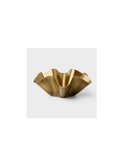 Bol à chocolat en métal gravé artisanal fait à la main pour la décoration de fête de Noël - Product Image 3