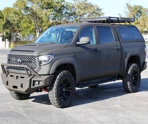 Toyota Tundra SR5 CrewMax 4x4 5.7 L V8, 4 roues motrices, 2020 - Product Image 5