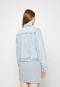 Nouveau Indigo détruit femmes camionneur Denim veste poches poitrine et bouton de fixation conçu pour les femmes pour toutes les saisons confort - Product Image 2