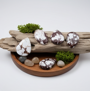 แมกนีไซต์รูปทรงคาโบชองจากธรรมชาติ หินแมกนีไซต์รูปทรงและขนาดต่างๆ คุณภาพพรีเมียมสำหรับทำเครื่องประดับ - Product Image 3