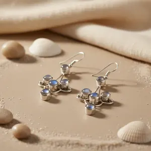 Boucles d'oreilles en argent 925 pour femmes avec pierre de lune et plaqué or, design géométrique en forme de goutte, pierre principale en or rose pour les mariages et les fêtes - Product Image 1