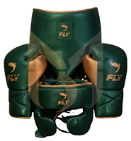 Ensemble de gants de boxe en cuir Fly Leather professionnels neufs et de protection pour la tête et le bas du corps, vert et or, fabrication pakistanaise.