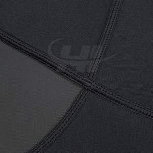 Maillot de bain pour homme avec taille élastique, en spandex/polyester durable, écologique et à séchage rapide, idéal pour l'entraînement aquatique et la plage - Product Image 3