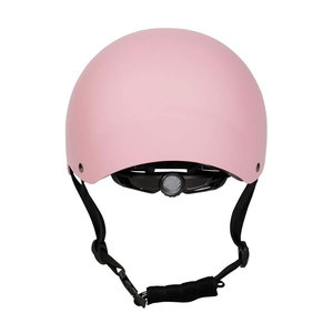 Casque d'équitation en matériau durable, offrant une utilisation longue durée et une protection fiable pour les cavaliers occasionnels. - Product Image 3