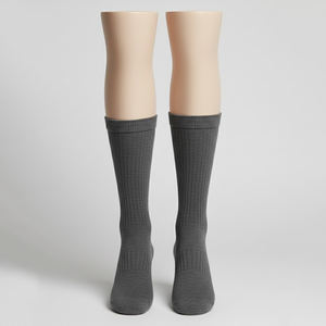 Chaussettes tendance personnalisées en tissu doux et respirant & Logo personnalisé Parfait pour les tenues décontractées ou les looks sportifs Pour unisexe PAR BS - Product Image 2