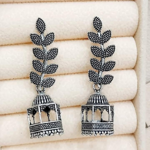 2024 mode Bollywood traditionnel indien fête de mariage porter des bijoux pour les femmes oxydé glands Jhumka Jhumki boucles d'oreilles pour les femmes - Product Image 6