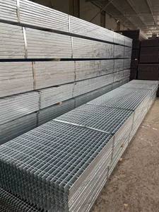 Endüstriyel podyum platform geçit kat <span class=keywords><strong>gi</strong></span> tırtıklı çubuk metal ızgara galvanizli çelik taban savı - Product Image 4