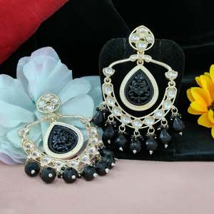 Royal Indian Kundan Chandbalis, Pendientes colgantes de acrílico de la mejor calidad con piedra central grabada para bodas y ropa festiva - Product Image 4