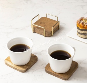 Sous-verre en bois de manguier de forme antique avec des sous-verres de qualité supérieure offerts par WONDEROVERSEAS - Product Image 3
