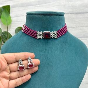 Conjunto de Collar y Aretes con Acabado Plateado de Diseño de Alta Calidad con Piedras de Circonita Cúbica, Colección para Bodas para Mujer - Product Image 1