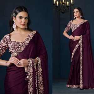 Auf Lager Lila Bestickter Krepp-Sari - Product Image 1