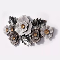 Décoration Murale Métallique 3D Fleur Luxe Faite à la Main Noir et Blanc Moderne pour Salon, Couloir, Mariage/Diwali - Vente en Gros