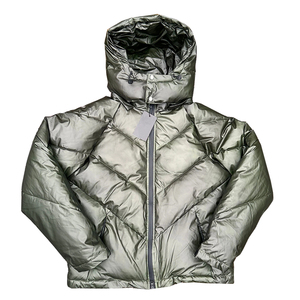 เสื้อแจ็คเก็ตฮู้ดกันหนาวแบบขายส่ง รุ่นเปลี่ยนสีตามอุณหภูมิ สีเทาเงา ทรงโอเวอร์ไซส์ สไตล์สตรีทแวร์ เสื้อแจ็คเก็ตพัฟเฟอร์แบบเปลี่ยนสีตามความร้อน ด้านหน้า - Product Image 1