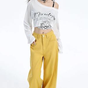 Pantalon en denim délavé bleu personnalisé OEM pour femmes jambe droite patch étoile détail bas stretch jean cargo Hip Hop respirant pour - Product Image 4